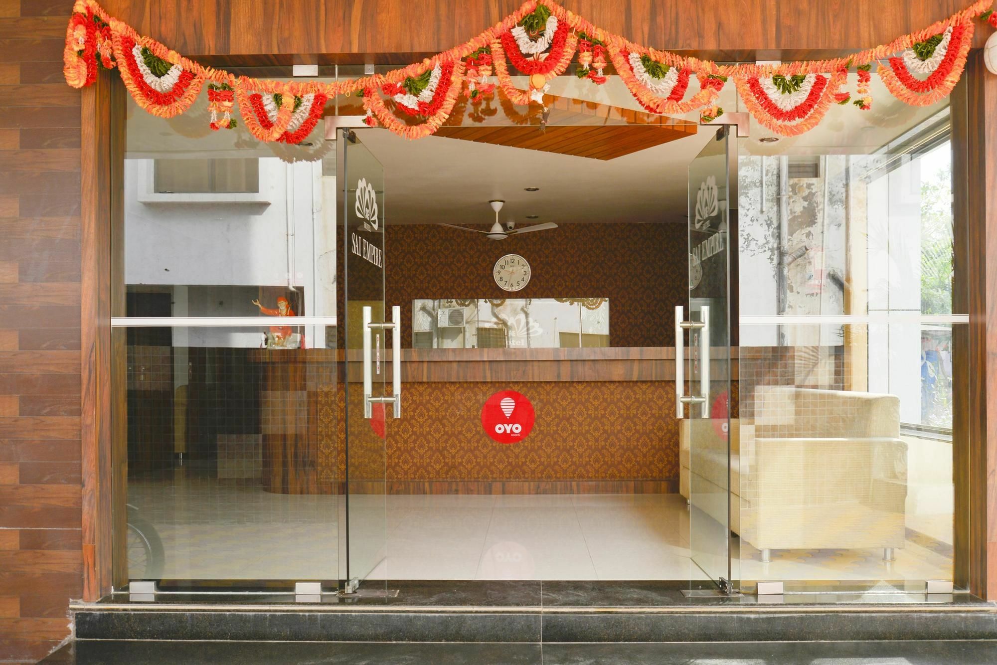 Oyo 4316 Hotel Sai Empire Shirdi Exterior photo